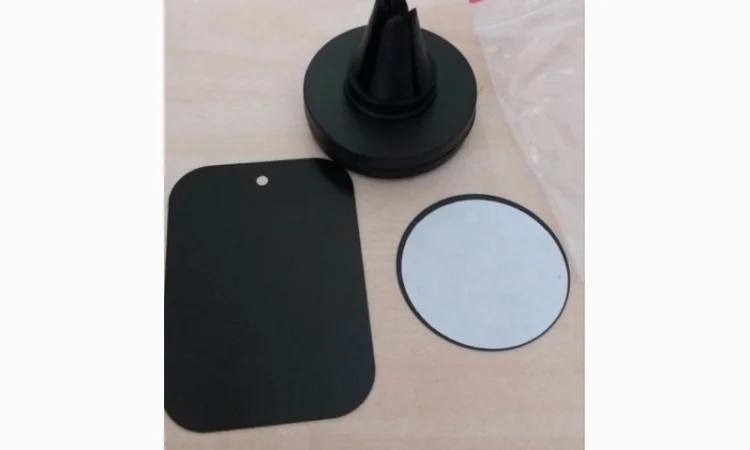 Универсальный держатель для мобильного телефона в авто - фото № 1