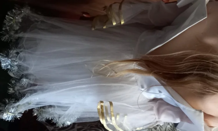 Новое праздничное платье для девочки - фото № 7