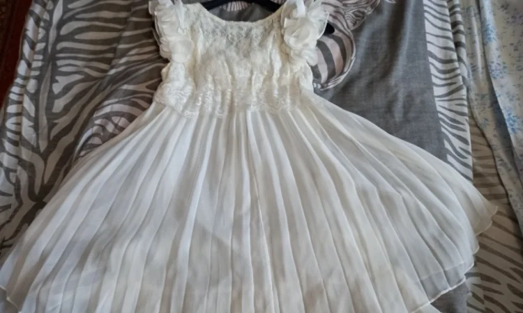 Новое праздничное платье для девочки - фото № 12