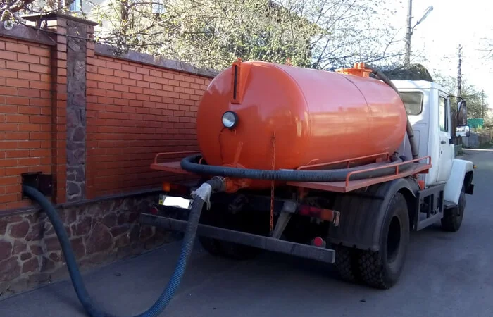 Викачування вигрібних ям у м. Конотоп та районі - фото № 1