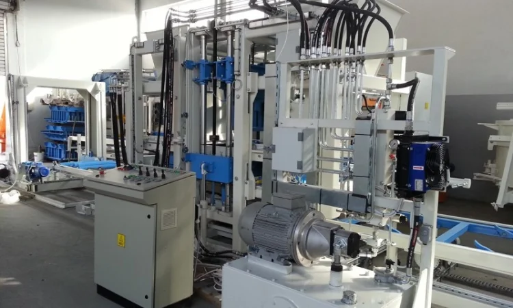 Вибропресс для производства тротуарной плитки SUMAB R-500 Старт (800-1000 м2/смена) - фото № 7