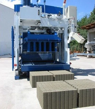 Мобільний вібропрес для виробництва бордюрів та блоків - фото № 4