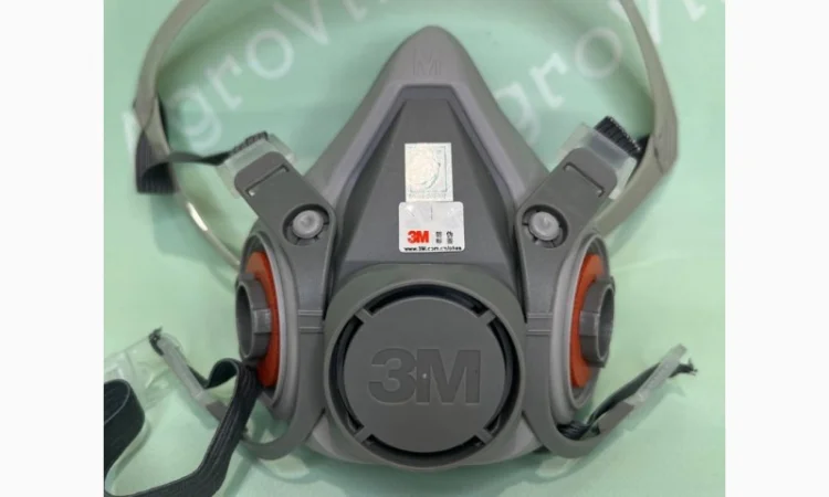 Респиратор полумаска 3M 6200 для защиты от газов и паров - фото № 2