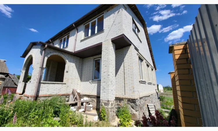 Продается дом в селе Верхняя Сироватка 7 км от города - фото № 2