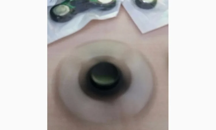 Успокоитель нервов, Спиннер, Fidget Spinner, для пальцев, вертушка, крутилка - фото № 4