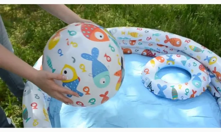 Детский надувной бассейн Intex 132*88 см, Рыбки с мячом и кругом - фото № 4