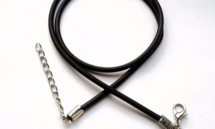 Шнурок Натільний з каучуку 50 см - фото № 1