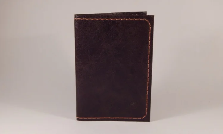 Обложка для паспорта Weal с брелком - фото № 4