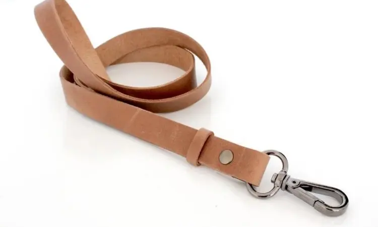 Кожаный шнурок для бейджа - фото № 1