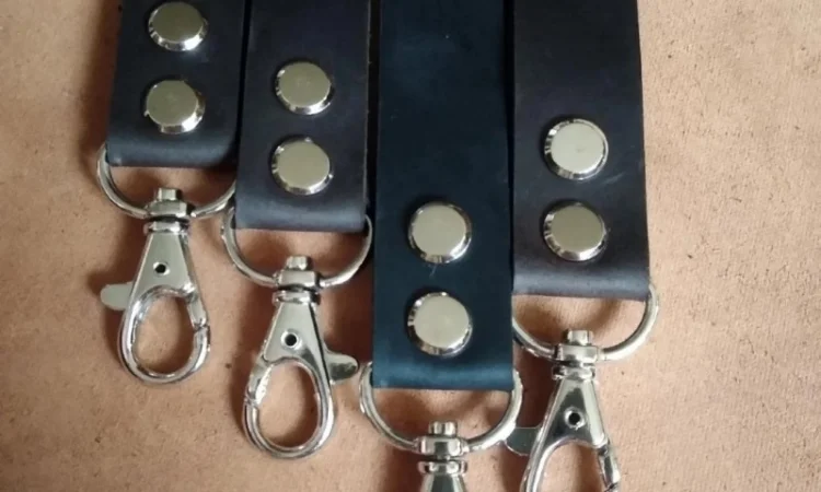 Шкіряний шнурок для бейджа - фото № 7