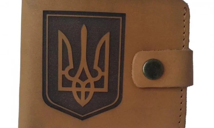 Шкірняий гаманець з Тризубом, гаманець з зображенням Тризуба - фото № 1