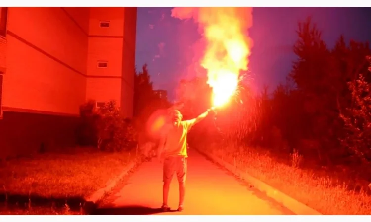 Сигнальний вогонь жовтого кольору Hand FLARE - фото № 6