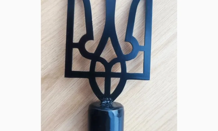 Наконечник на флагшток для флага с гербом Тризуб - фото № 3