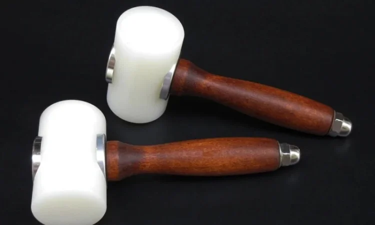 Молоток нейлоновый для тиснения по коже, Молоток для установки фурнитуры - фото № 2