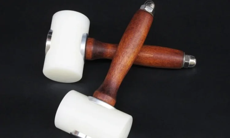 Молоток нейлоновый для тиснения по коже, Молоток для установки фурнитуры - фото № 3