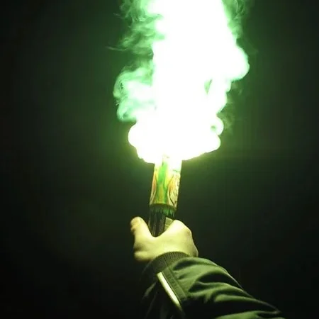 Фаєр Hand FLARE зеленого кольору для піротехніки - фото № 1