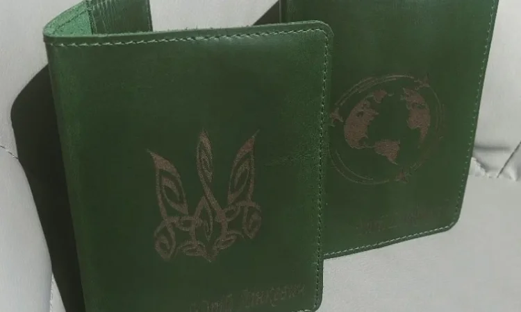 Обложка для паспорта на заказ - фото № 1