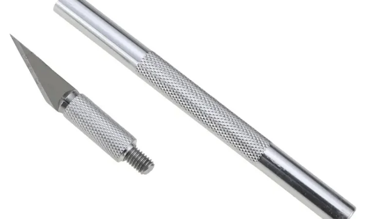 Макетный нож Axent 6904-A металлический с запасными лезвиями - фото № 4