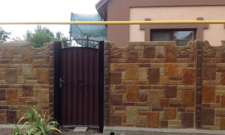 Цветные бетонные заборы, установка по Запорожью - фото № 3