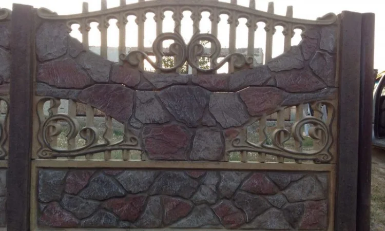 Цветные бетонные заборы, установка по Запорожью - фото № 4