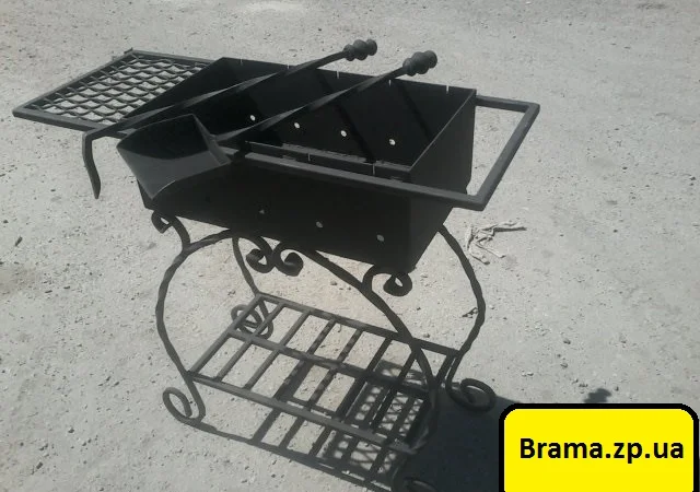 Мангал с дровницей - фото № 1
