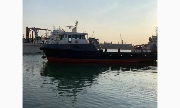 Буксир с краном в продаже в Турции - фото № 2