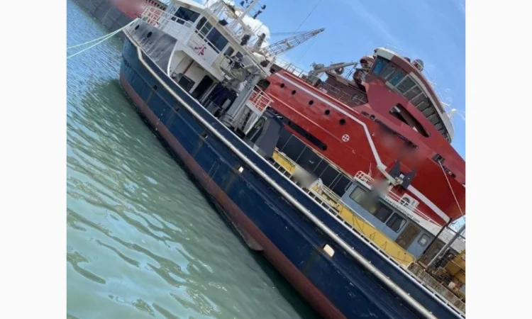 Буксир с краном в продаже в Турции - фото № 4