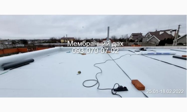 Монтаж и ремонт мембранного покрытия крыши - фото № 1