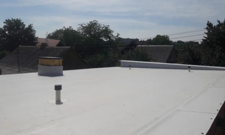 Монтаж мембранной кровли ПВХ и ТПО в Днепре - фото № 1