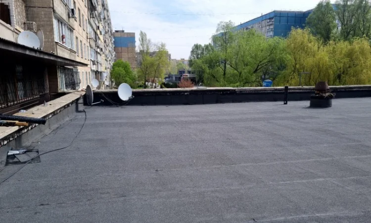 Послуги з монтажу та ремонту рулонної покрівлі в Павлограді - фото № 1