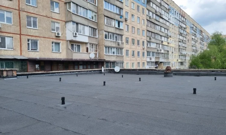 Поточний ремонт рулонної покрівлі у Павлограді - фото № 1