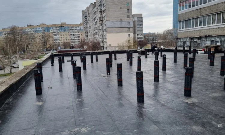 Ремонт м'якої покрівлі професійно - фото № 1