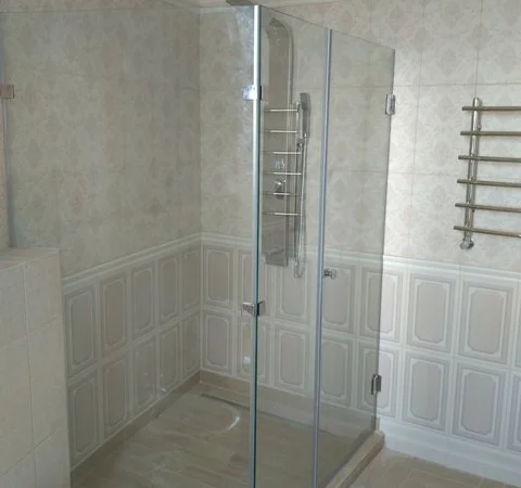 Закаленное стекло для душевых кабин и интерьеров - фото № 2