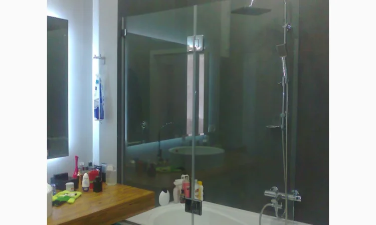 Закаленное стекло для душевых кабин и интерьеров - фото № 4