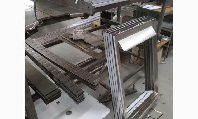 Лазерный рез металла Светодиодное освещение Гибка Сварка Гравировка Токарно-фрезерные раб - фото № 13