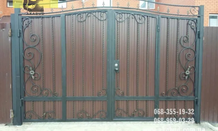 Простые ворота: распашные, откатные. Навесы, перила, решетки - фото № 12