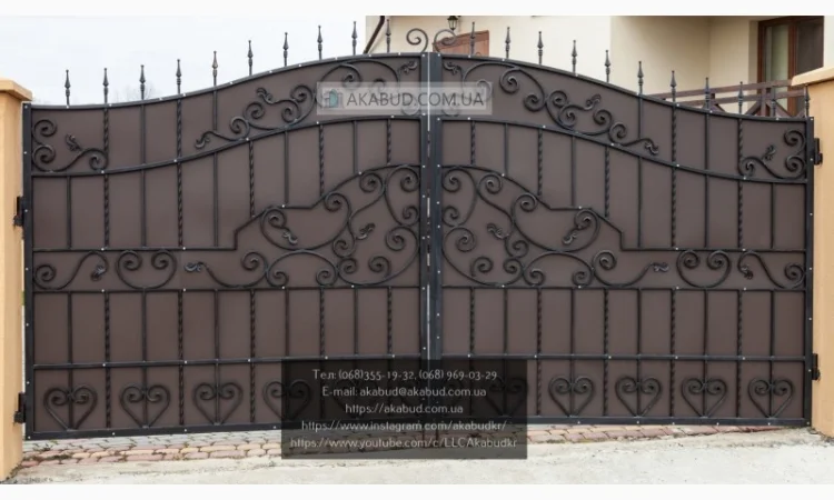 Ковані розпашні ворота з елементами кування - фото № 9