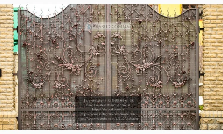 Ковані розпашні ворота з елементами кування - фото № 8