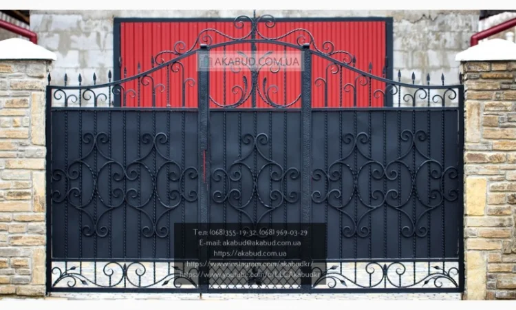 Ковані розпашні ворота з елементами кування - фото № 6