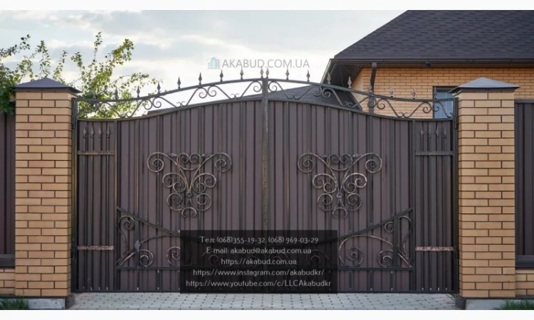 Ковані розпашні ворота з елементами кування - фото № 20