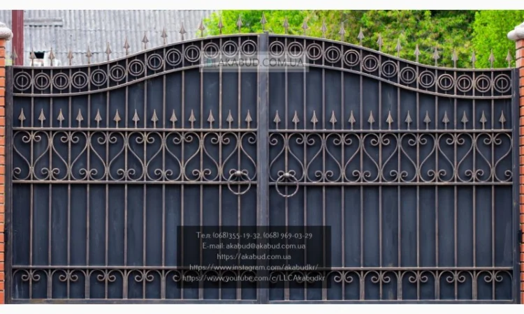 Ковані розпашні ворота з елементами кування - фото № 19