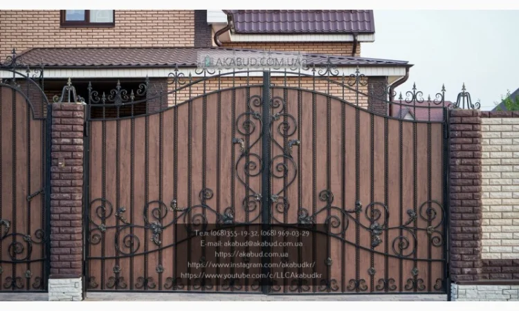 Ковані розпашні ворота з елементами кування - фото № 15