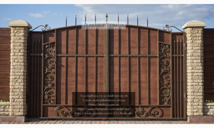 Ковані розпашні ворота з елементами кування - фото № 13