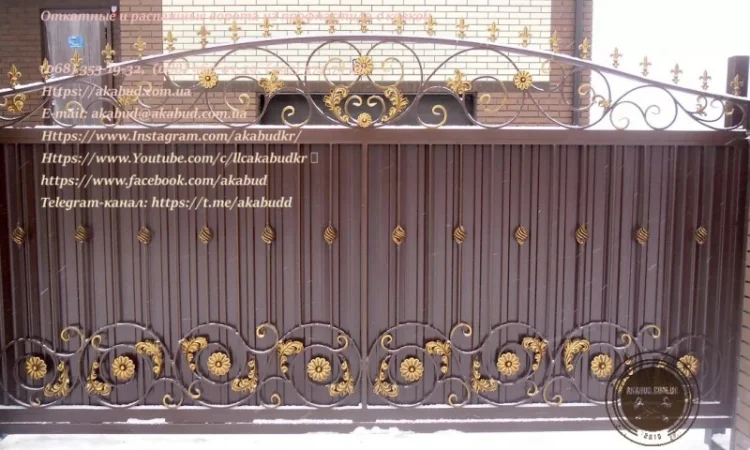 Откатные ворота из профнастила и кованые ворота на заказ - фото № 8