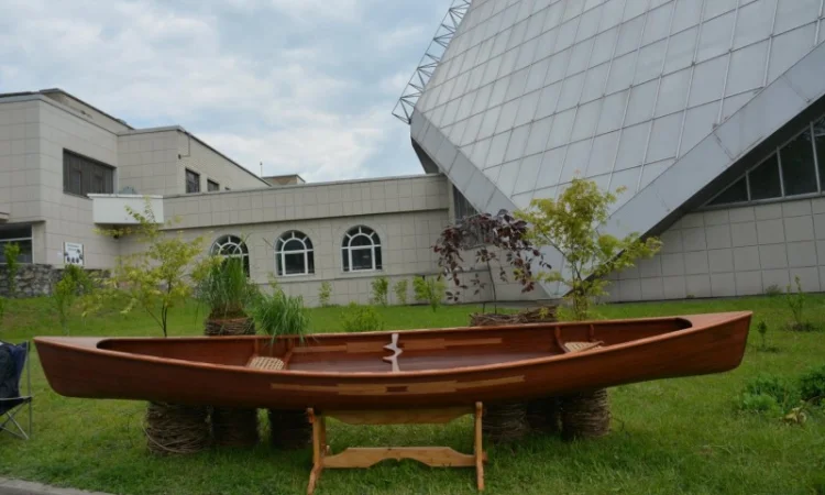 Деревянное каноэ Kipawa ручной работы - фото № 1