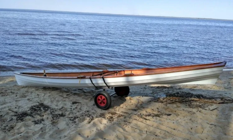 Деревянная гребная лодка для активного отдыха и академической гребли - фото № 2