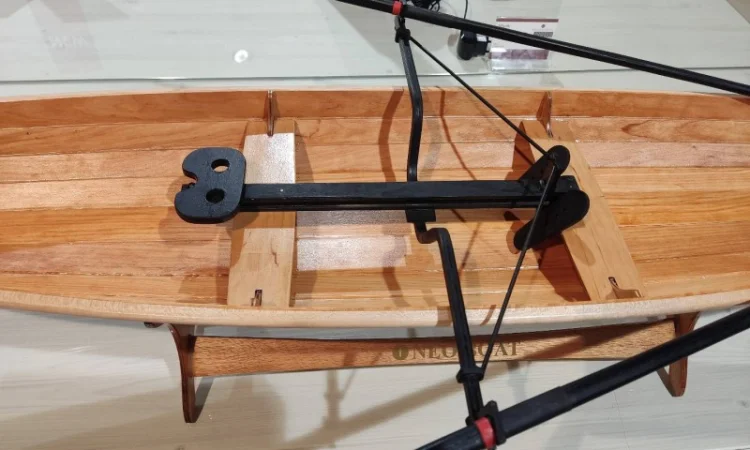 Стендова модель дерев'яного човна Аннаполіс - фото № 4