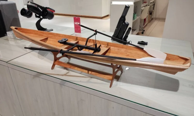 Стендова модель дерев'яного човна Аннаполіс - фото № 5