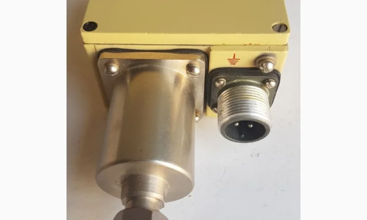 Датчики и реле давления в продаже - фото № 3