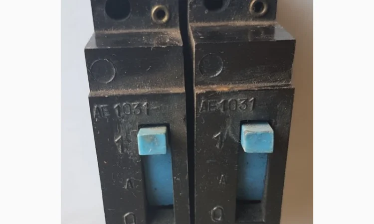 Автоматы однофазные А-3161, АЕ-1031, АЕ-2043м - фото № 1